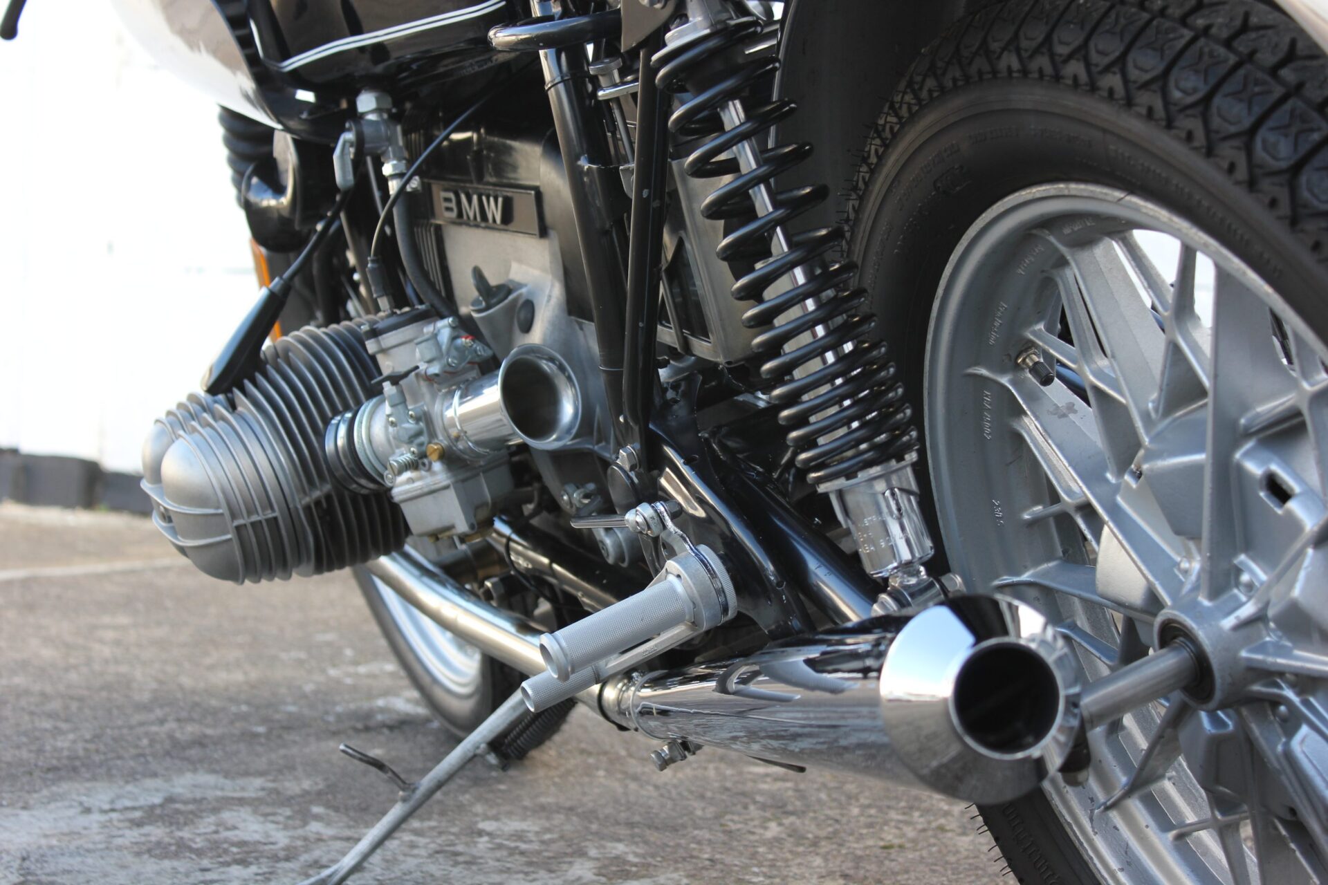 BMW Cafe Racer - 1970's Retro