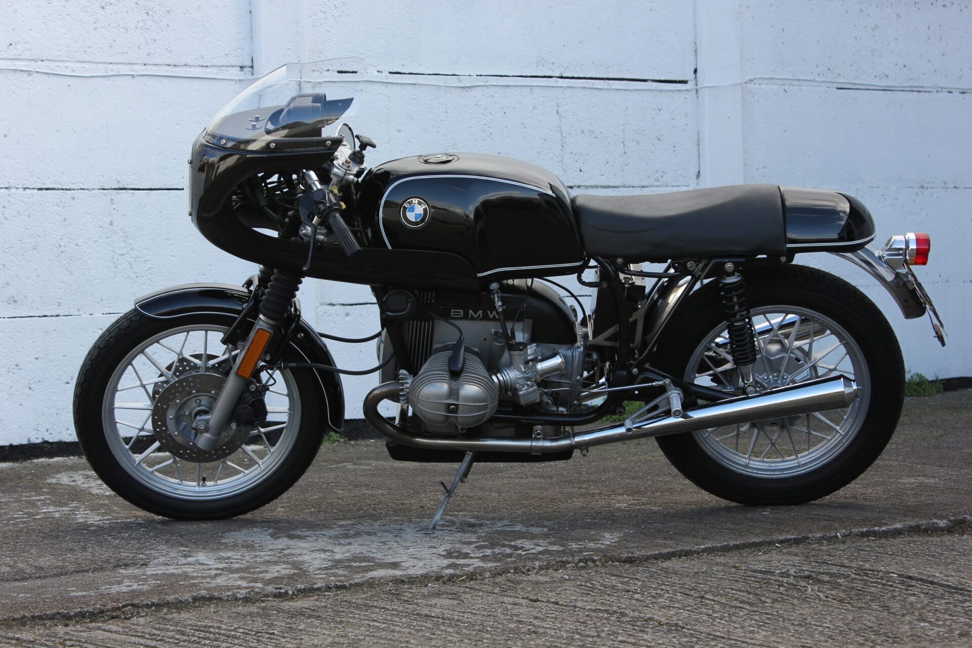 BMW Cafe Racer - 1970's Retro