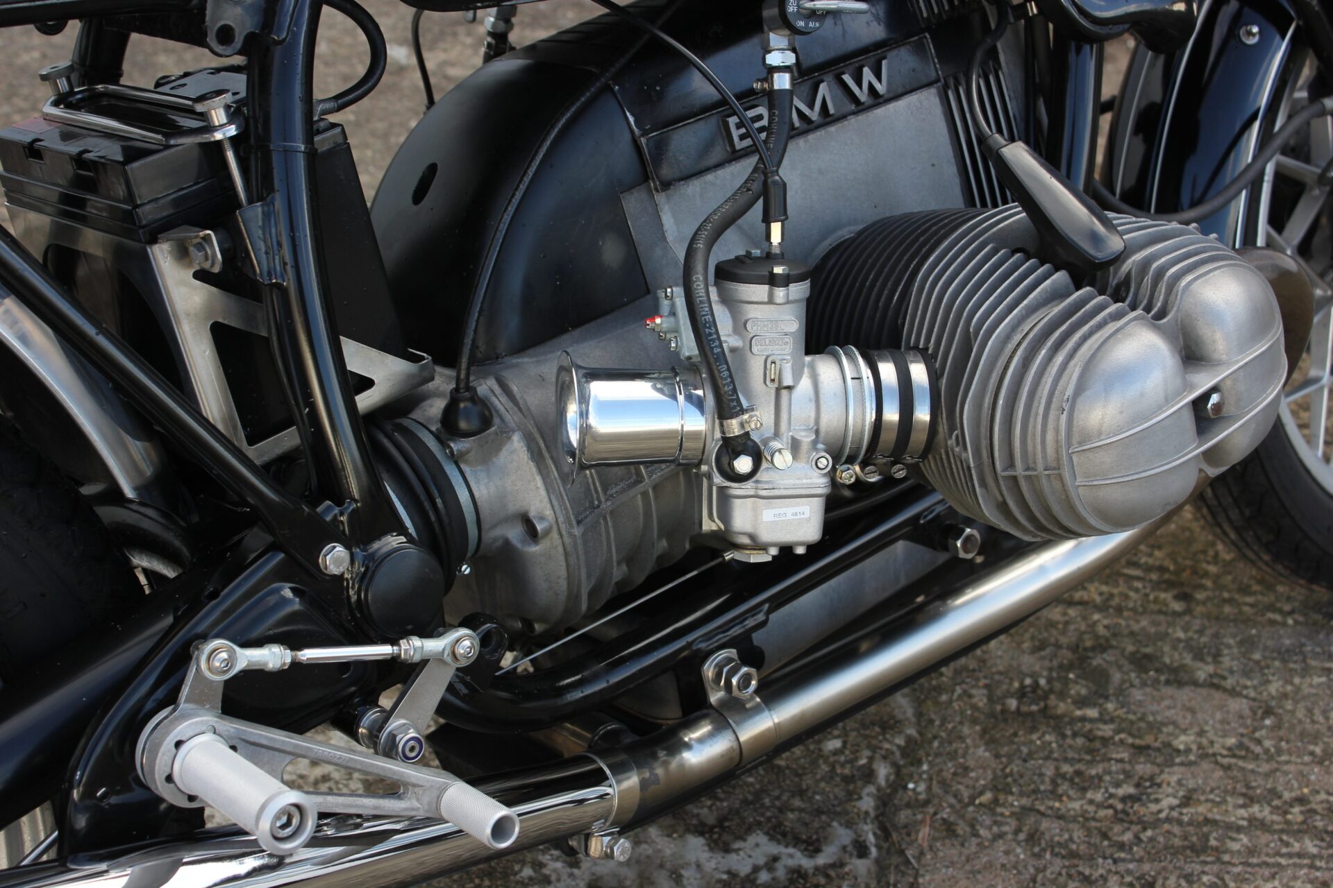 BMW Cafe Racer - 1970's Retro