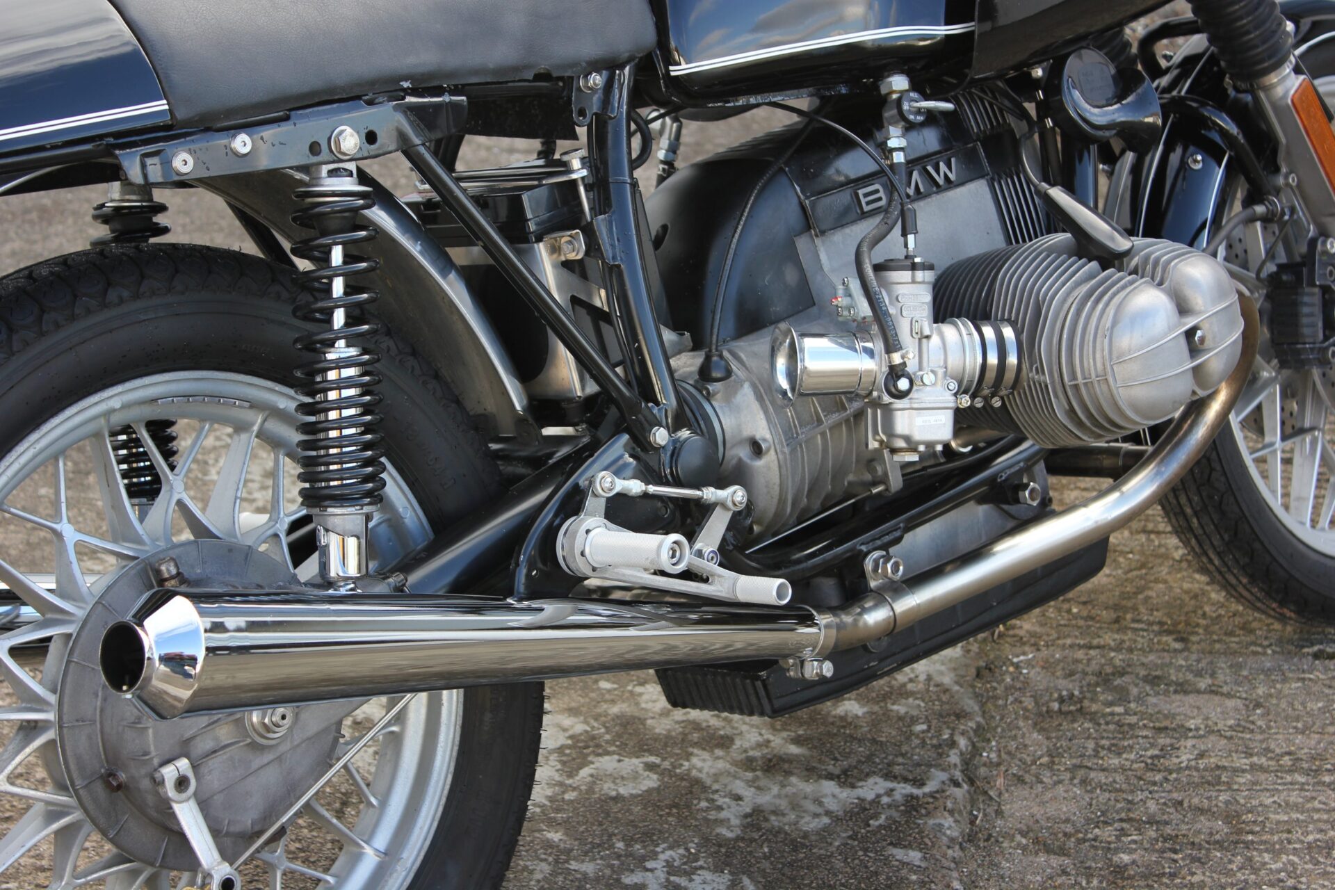 BMW Cafe Racer - 1970's Retro