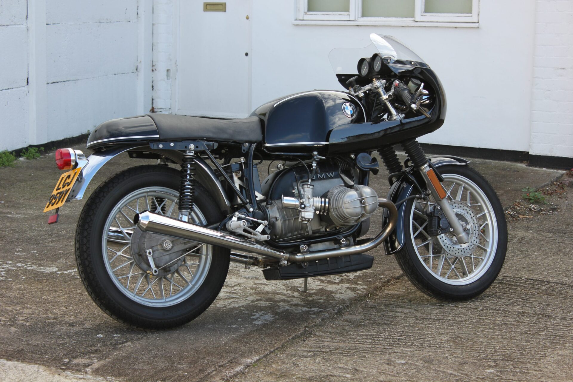 BMW Cafe Racer - 1970's Retro