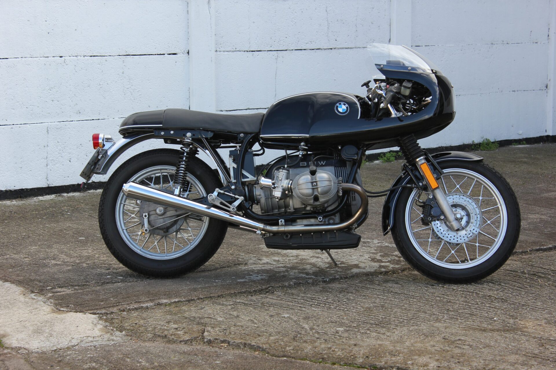 BMW Cafe Racer - 1970's Retro