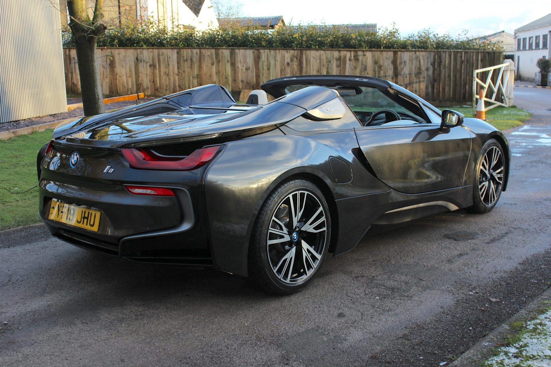 BMW i8 Roadster