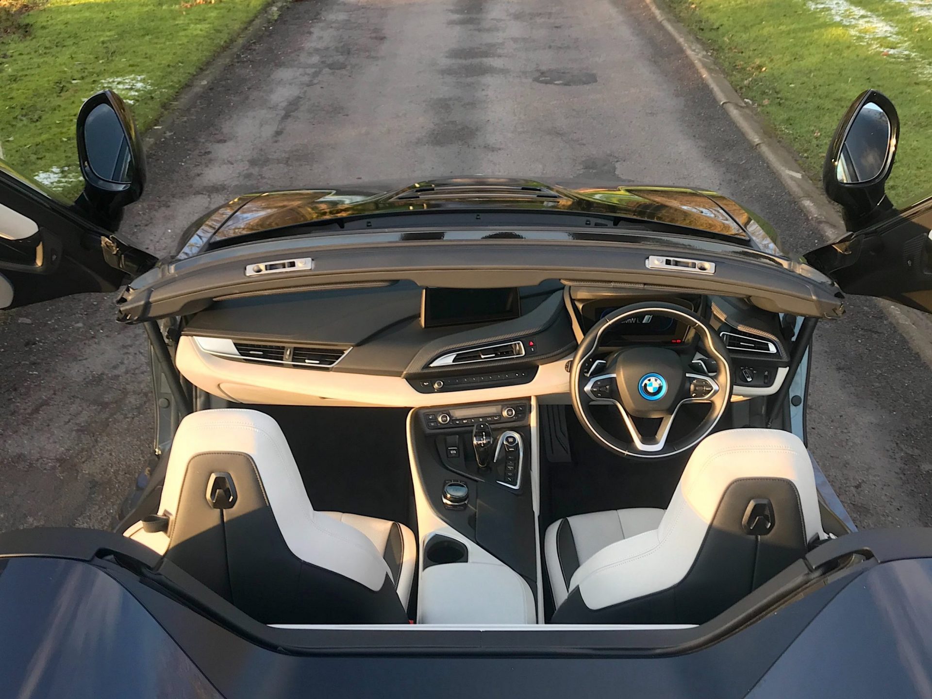 BMW i8 Roadster