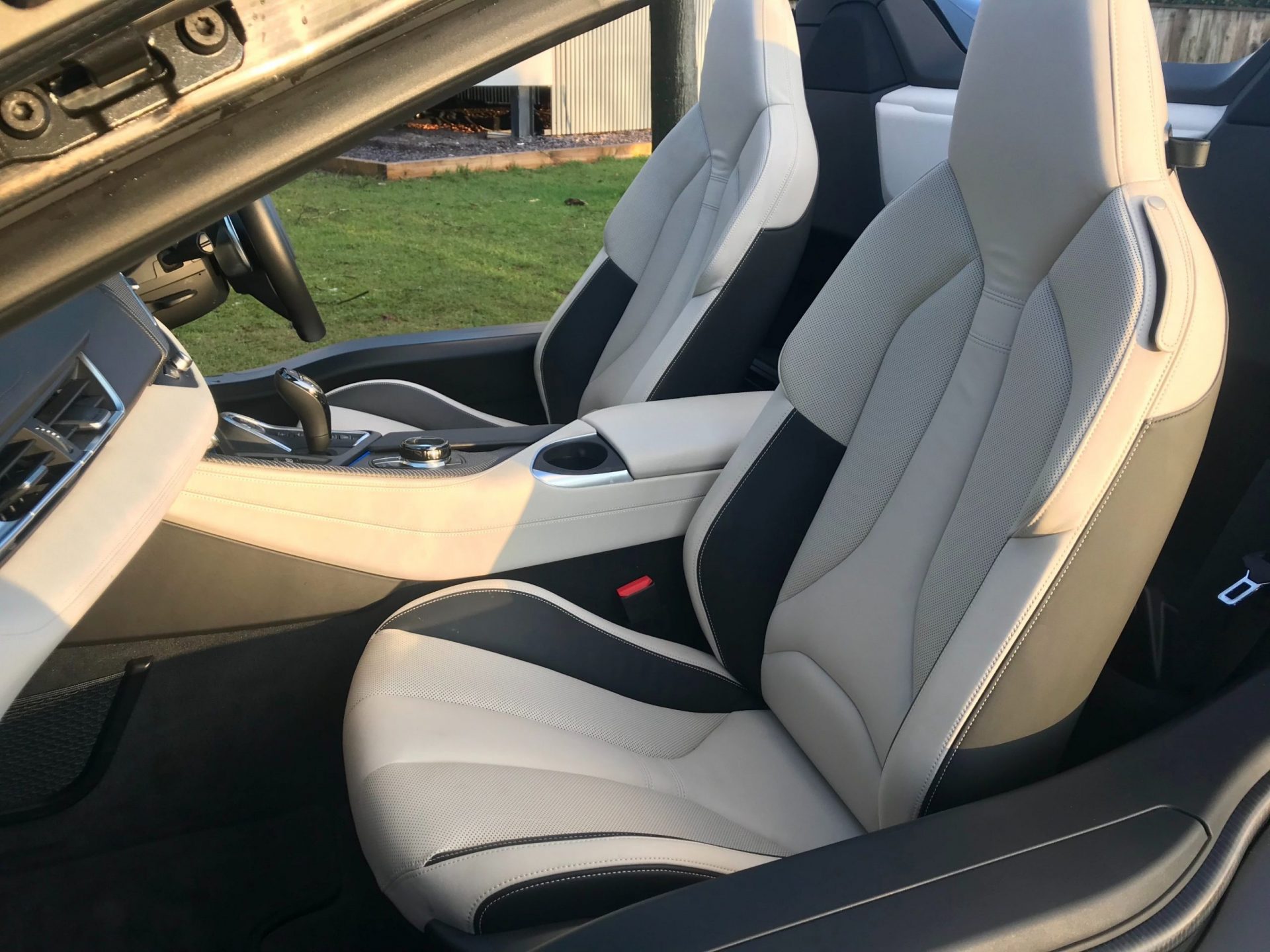 BMW i8 Roadster
