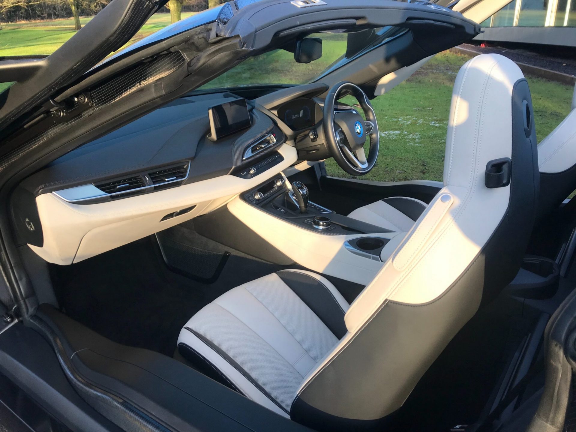 BMW i8 Roadster