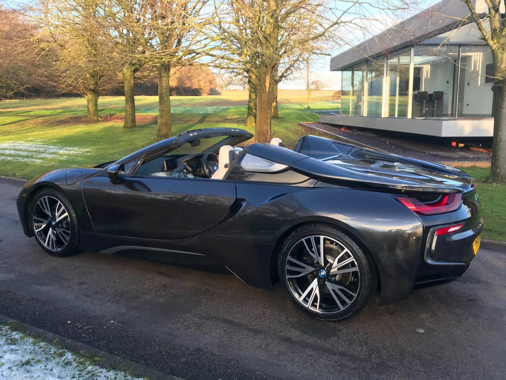 BMW i8 Roadster