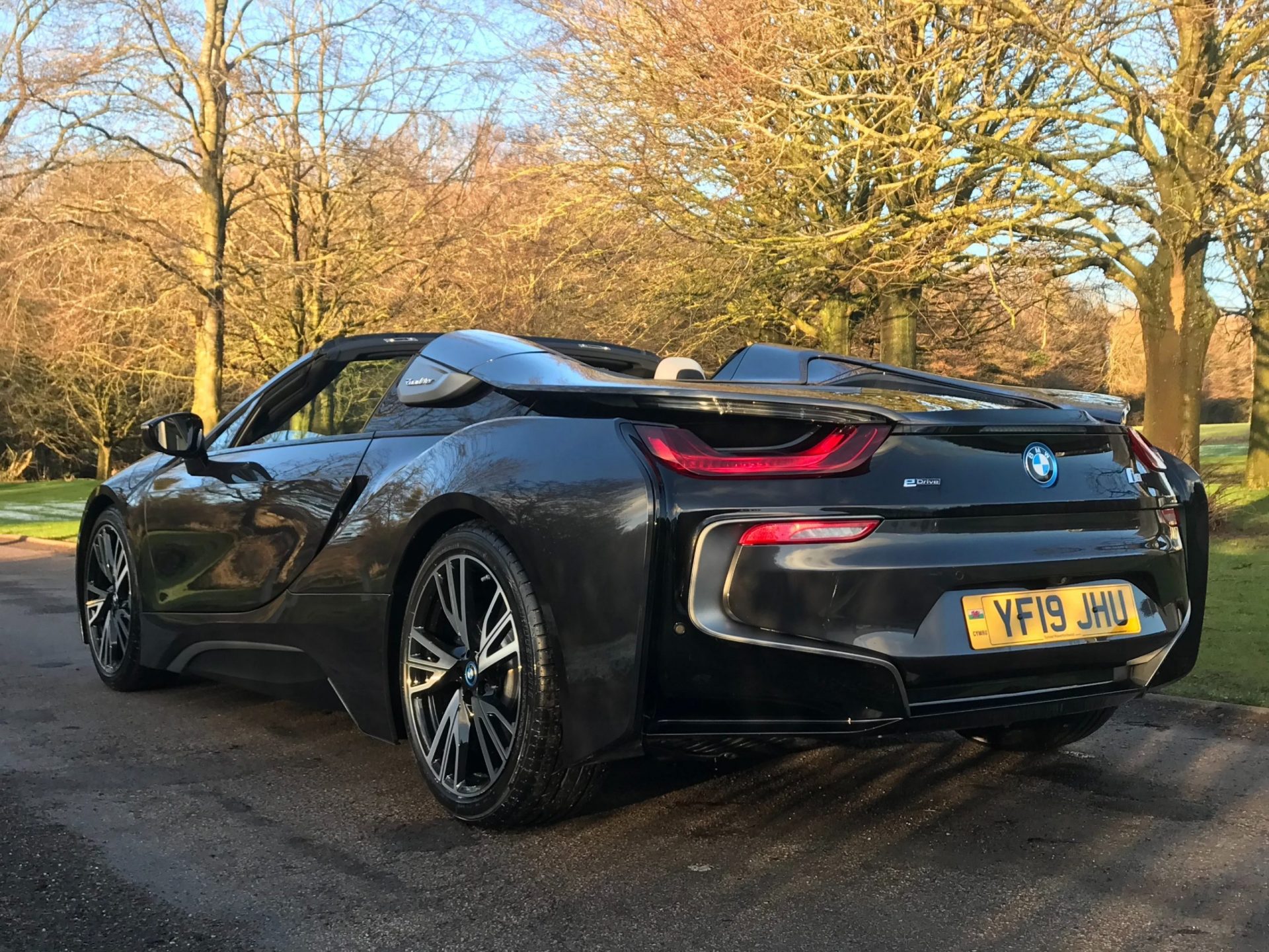 BMW i8 Roadster