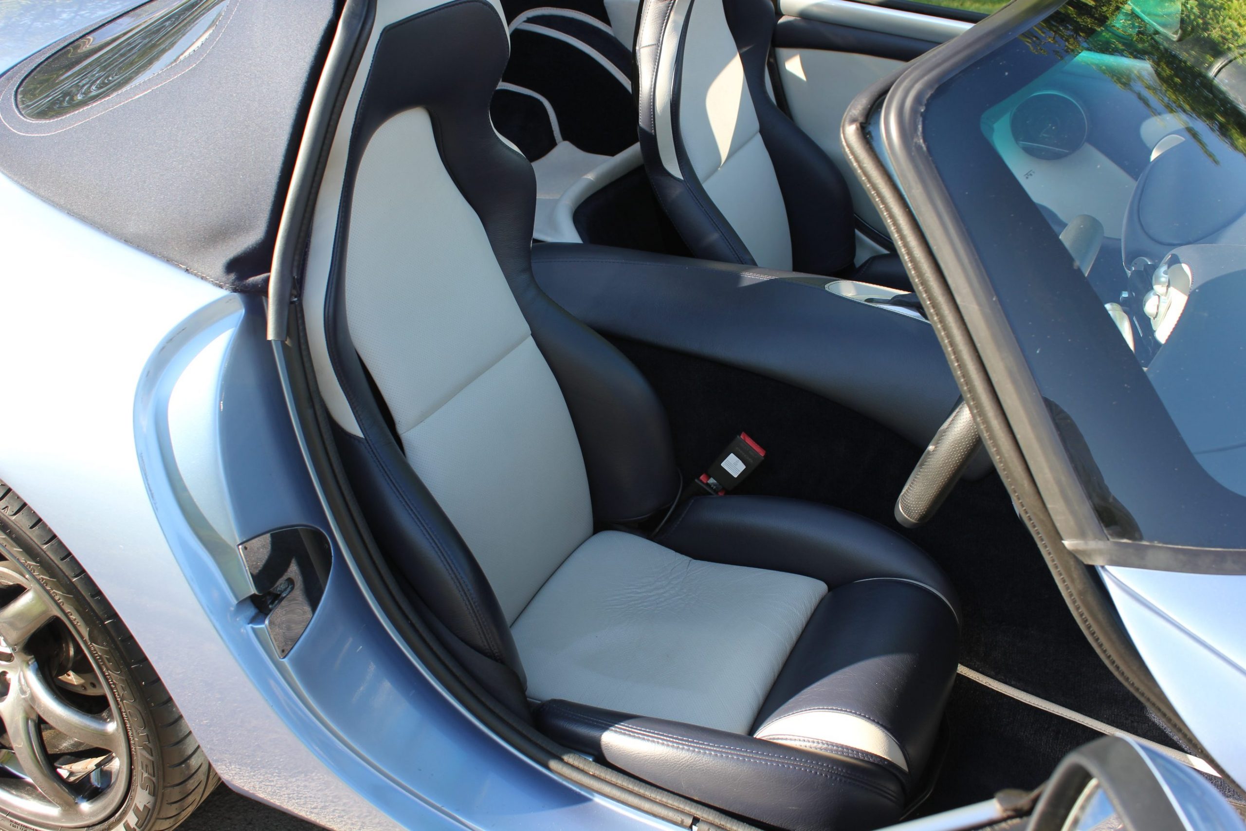 TVR Tamora 4.3 - Grigio Alloy - Powers Warranty