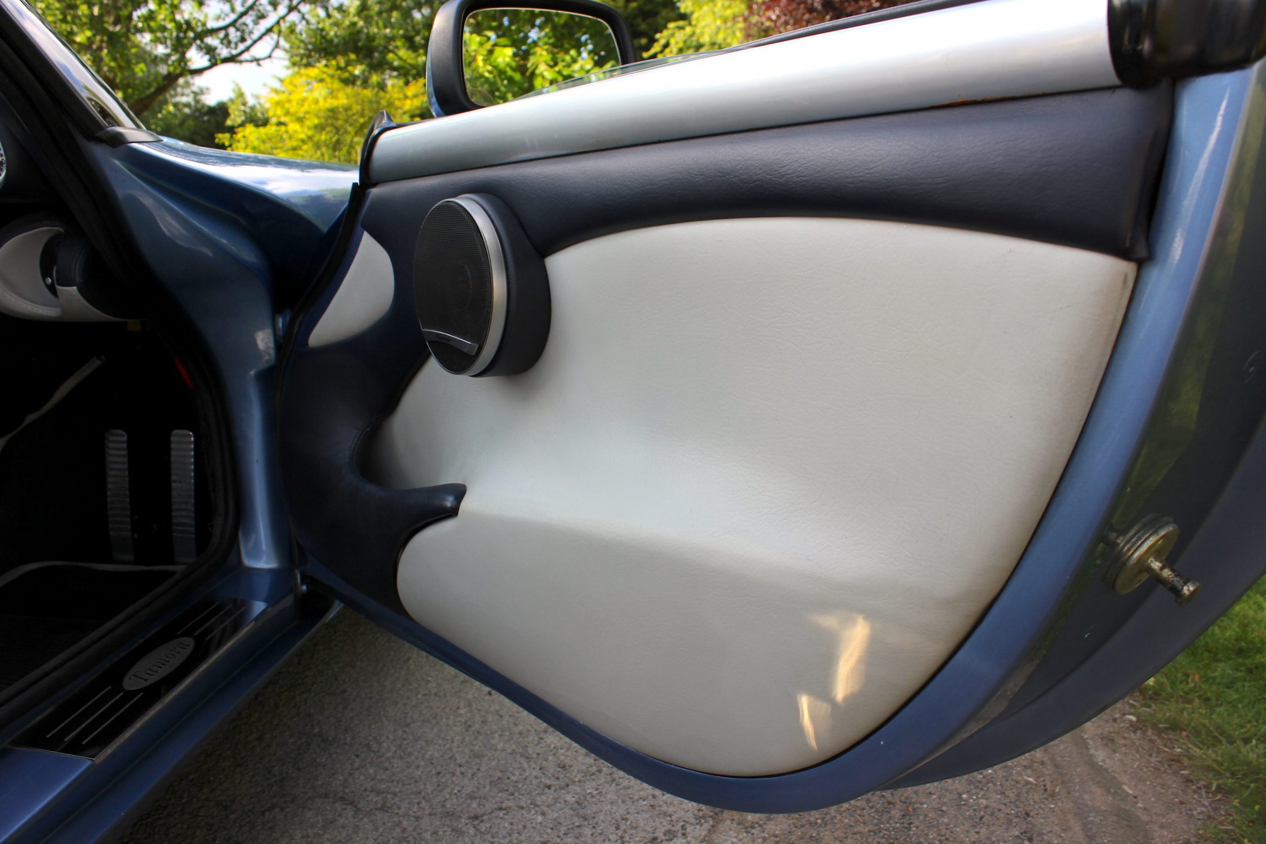 TVR Tamora 4.3 - Grigio Alloy - Powers Warranty