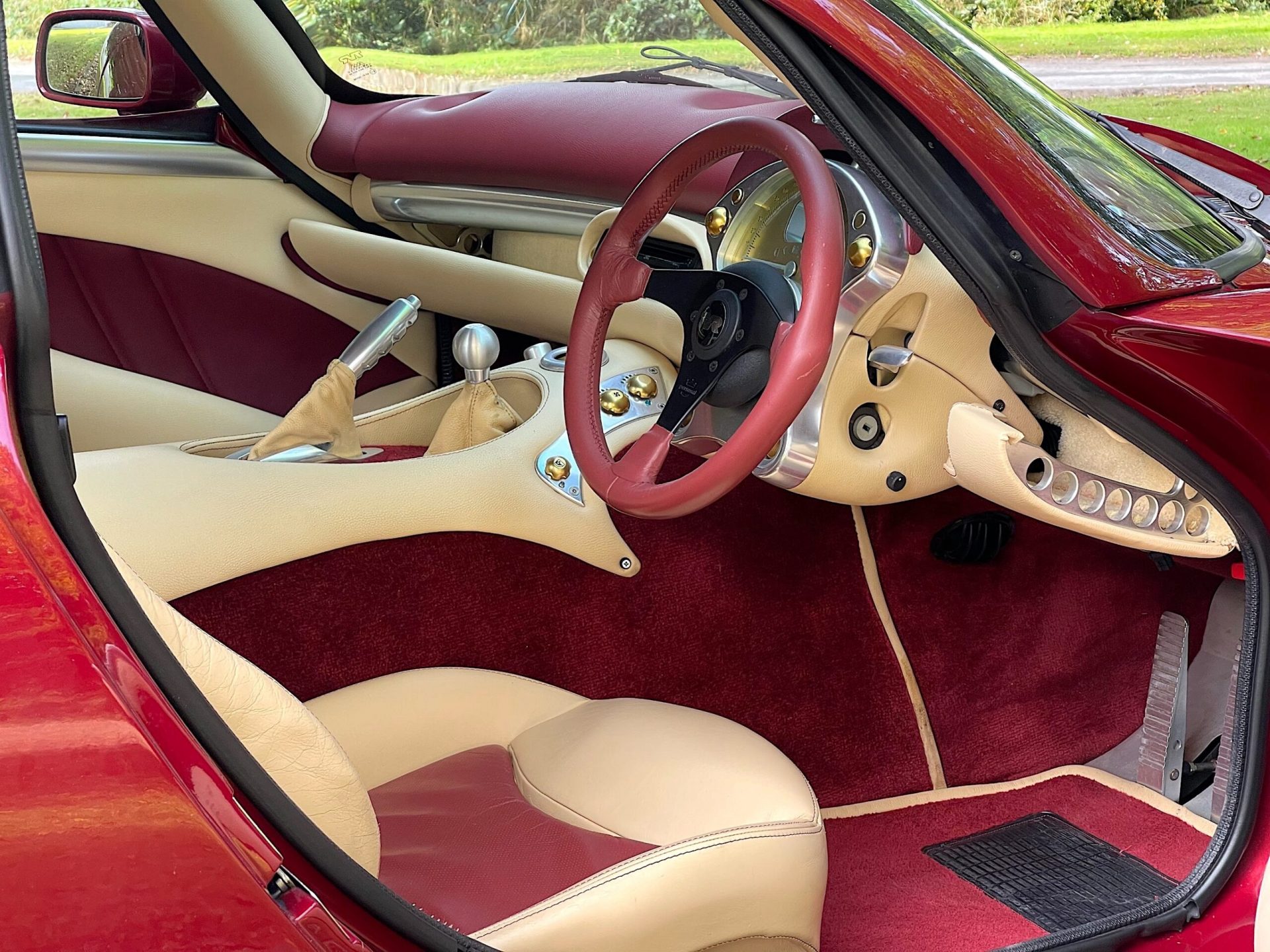 TVR Tuscan 4.0 MK1 - Lovely looking car...