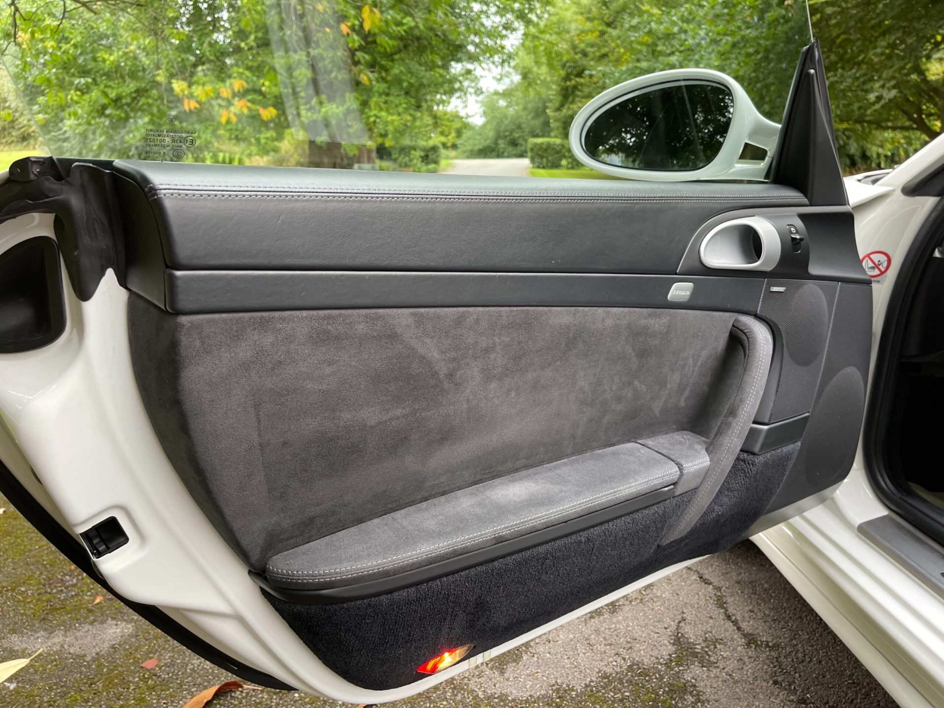 Porsche 997 Gen 2 Carrera 2 GTS Cab - PDK