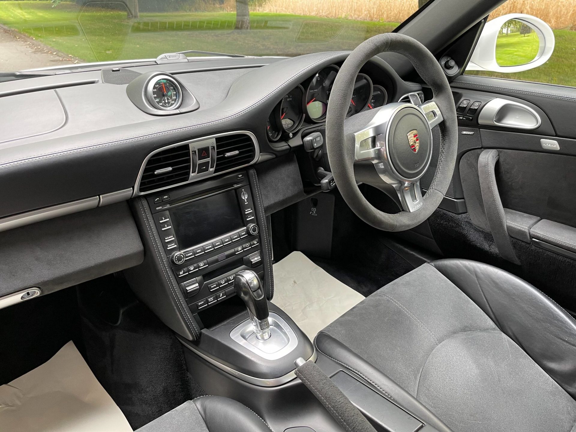 Porsche 997 Gen 2 Carrera 2 GTS Cab - PDK