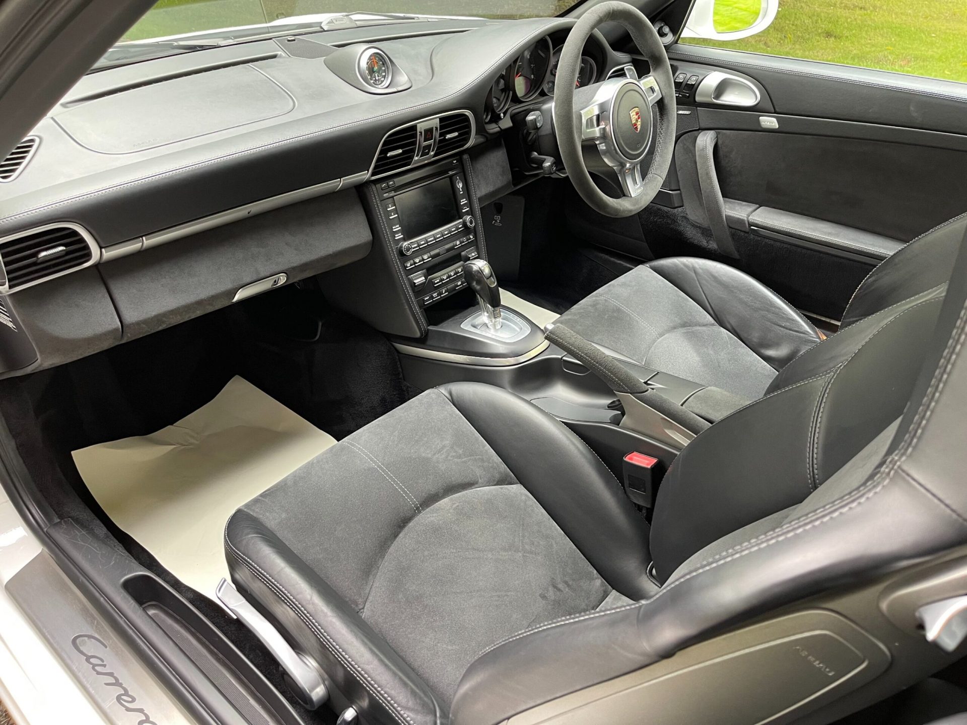 Porsche 997 Gen 2 Carrera 2 GTS Cab - PDK